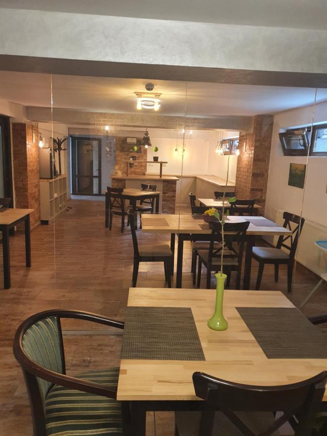 Hotel Belleville Iasi Ngoại thất bức ảnh