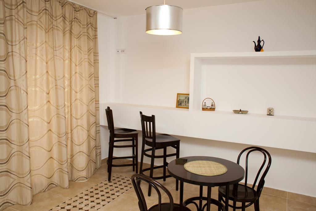 Hotel Belleville Iasi Phòng bức ảnh