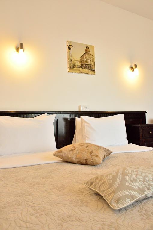Hotel Belleville Iasi Phòng bức ảnh