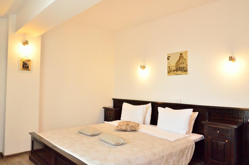 Hotel Belleville Iasi Phòng bức ảnh