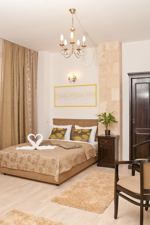 Hotel Belleville Iasi Ngoại thất bức ảnh