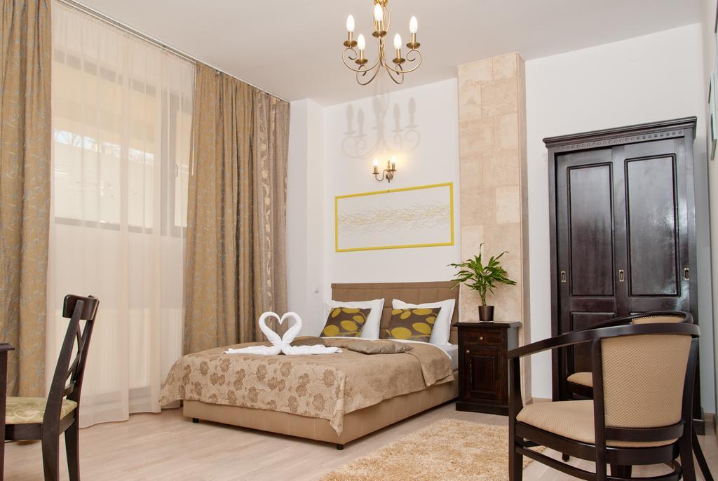 Hotel Belleville Iasi Ngoại thất bức ảnh