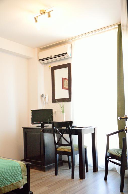 Hotel Belleville Iasi Ngoại thất bức ảnh