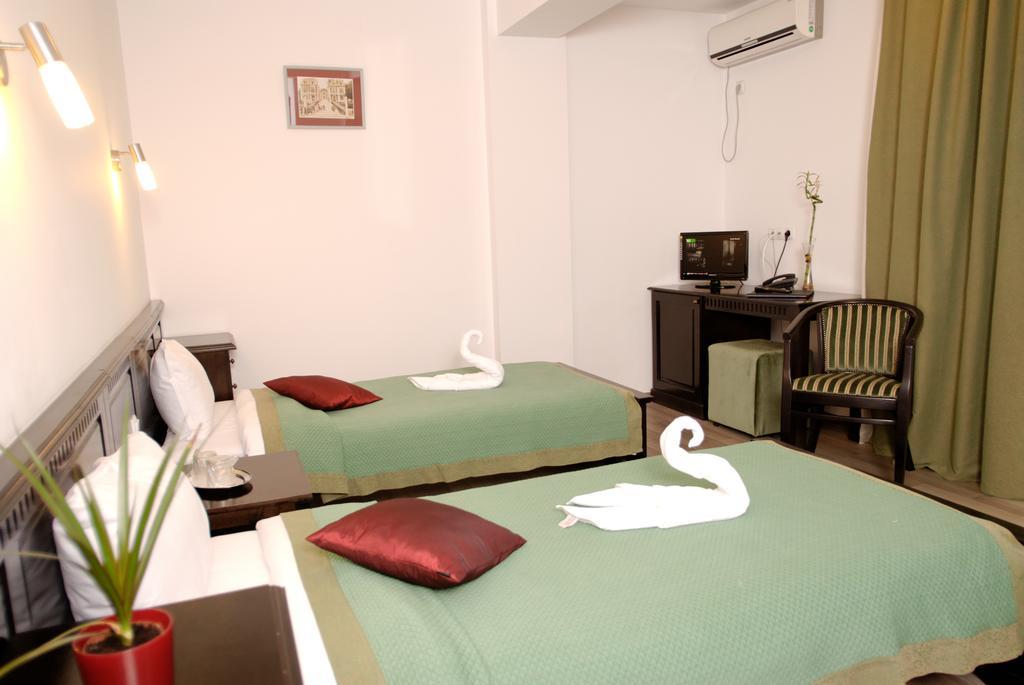 Hotel Belleville Iasi Ngoại thất bức ảnh