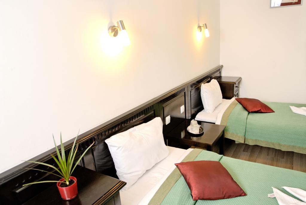 Hotel Belleville Iasi Ngoại thất bức ảnh